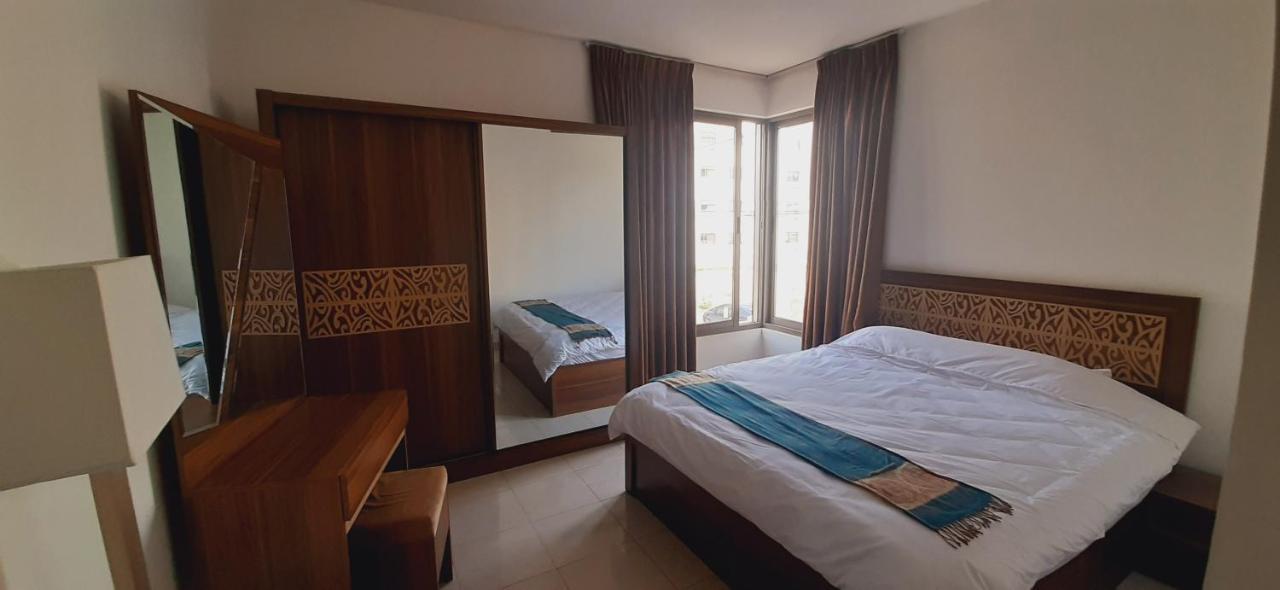Furnished Apartments Near Mcdonald'S Al-Madina Al-Monawara St Амман Экстерьер фото